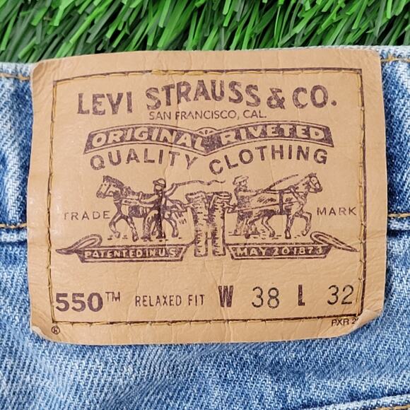 Vintage LEVIS 550 Baggy Straight Jeans 36x32 Faded Medium-Wash - Picture 6 of 16